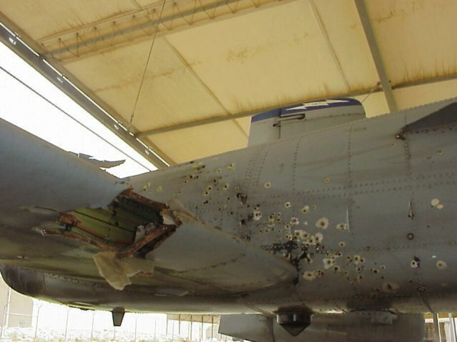 <b>ROBUST:</b> A-10 er konstruert for å tåle mye juling. Dette flyet klarte å returnere til basen etter å ha blitt truffet av irakisk luftvern i 2003.
