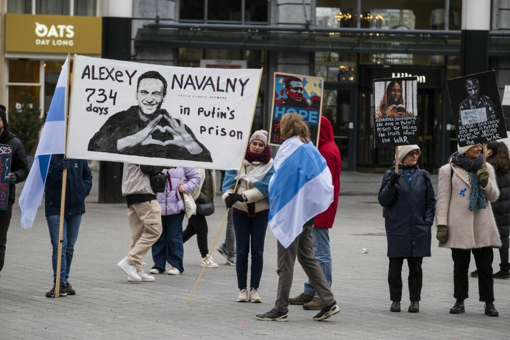 <b>STØTTE I UTLANDET:</b> Over hele Europa demonstreres det til støtte for den russiske opposisjonelle Aleksei Navalnyj, som her i Brussel i år − dog uten at det ser ut til å gjøre inntrykk på den russiske statsledelsen.