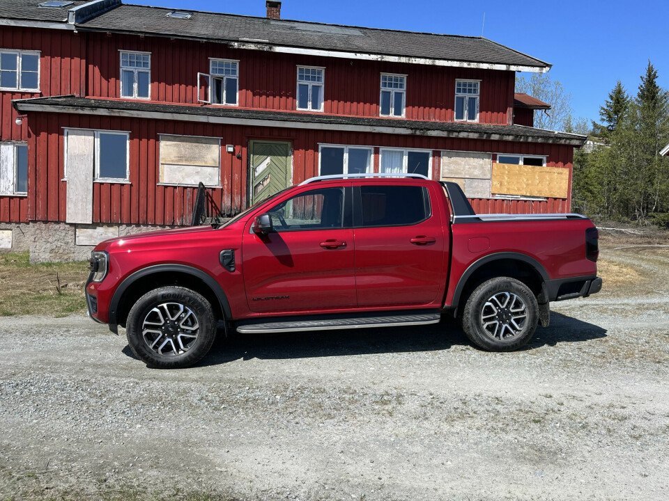 STANDARD: Sportsbøylen bak er standard på Wildtrak.