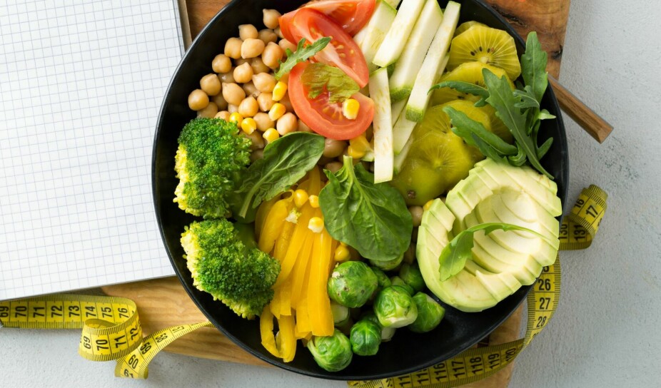 BALANSERT MÅLTID: Visste du at kroppen tar opp mer fettløselige vitaminer når vi tilsetter litt fett i måltidet? Her er avocado et godt eksempel.