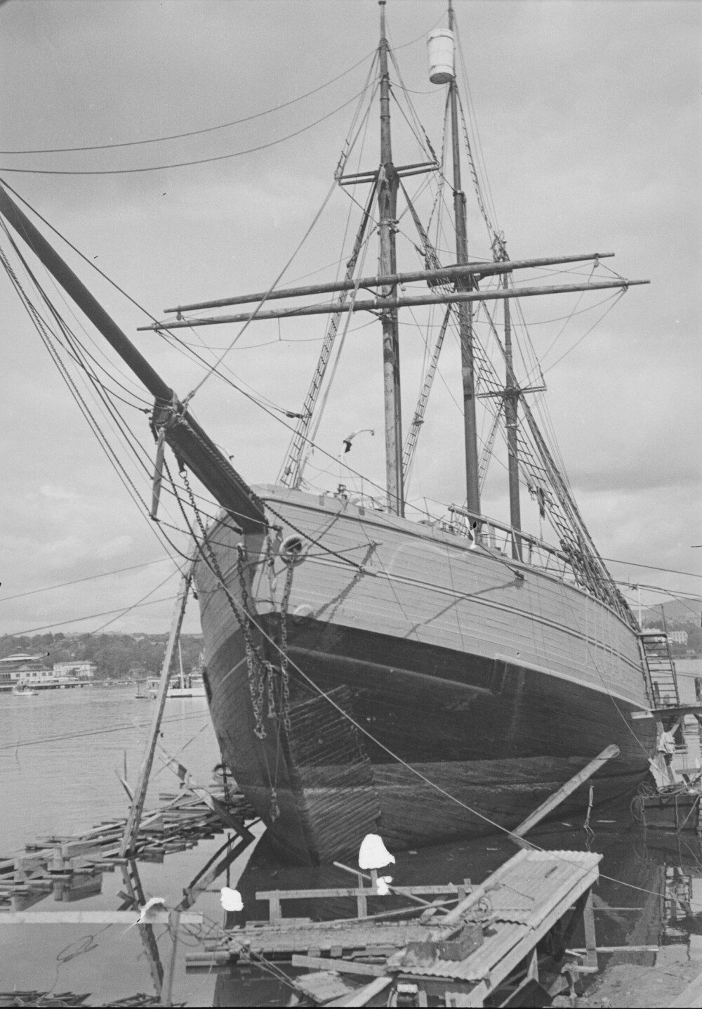 <b>VED VEIS ENDE:</b> I 1935 forlot «Fram» det våte element for godt og ble dratt opp på land på Bygdøynes i Oslo.