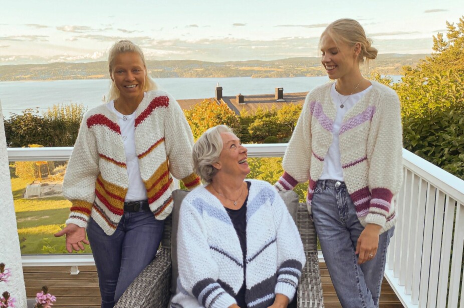 <b>STRIKK FOR GENERASJONENE:</b> Camillas hjemmestrikk er populær blant mange aldersgrupper, og både mamma Lisbet (52) og farmor Astrid (76) bruker klærne hennes.