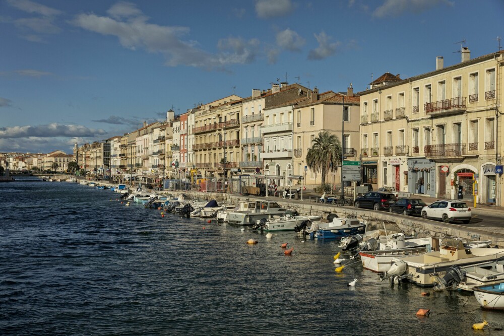 <b>LANGUEDOCS VENEZIA:</b> Sète har både kanaler og hav og er kjent for østers.