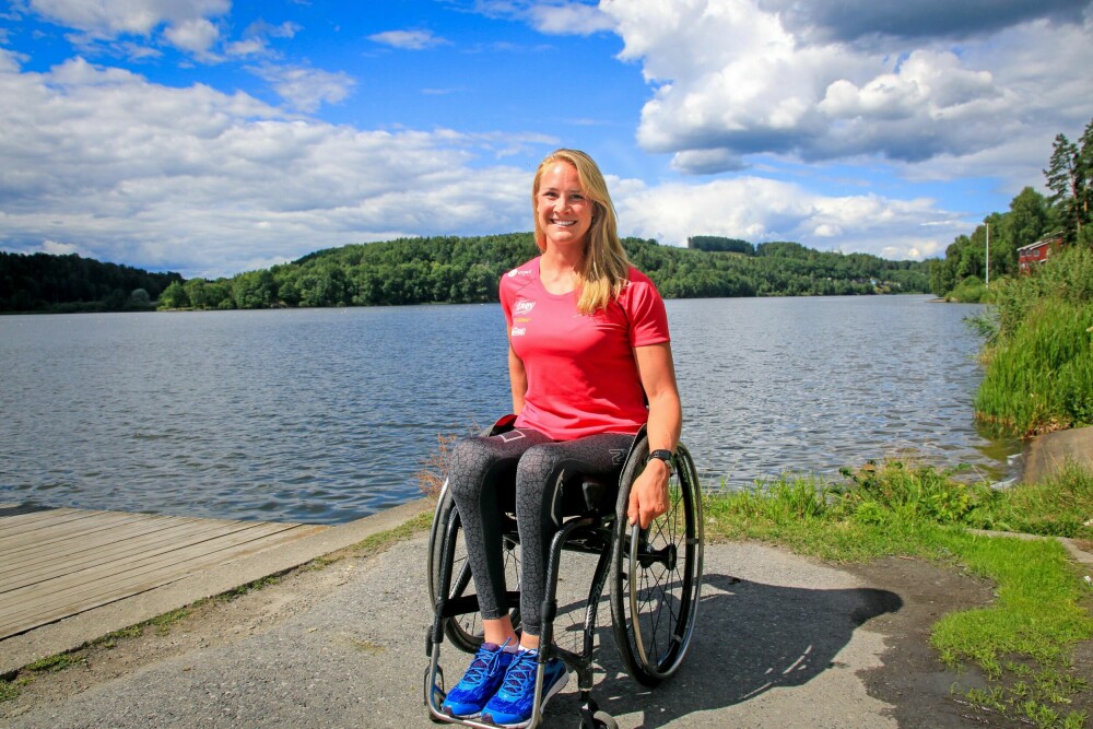 <b>LAR SEG ALDRI STOPPE:</b> Birgit bestemte seg tidlig for at rullestolen aldri skulle være et hinder i livet hennes.