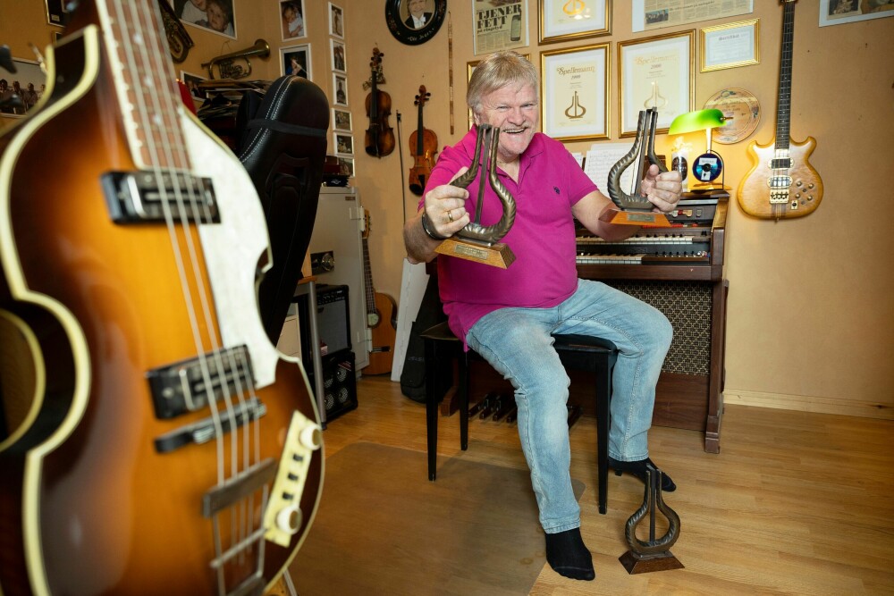 <b>STOR SUKSESS:</b> Hele åtte Spellemannspriser har Ole Ivars hentet hjem. Låtene skriver bandets bassist når hans sitter ved orglet hjemme i kjelleren.