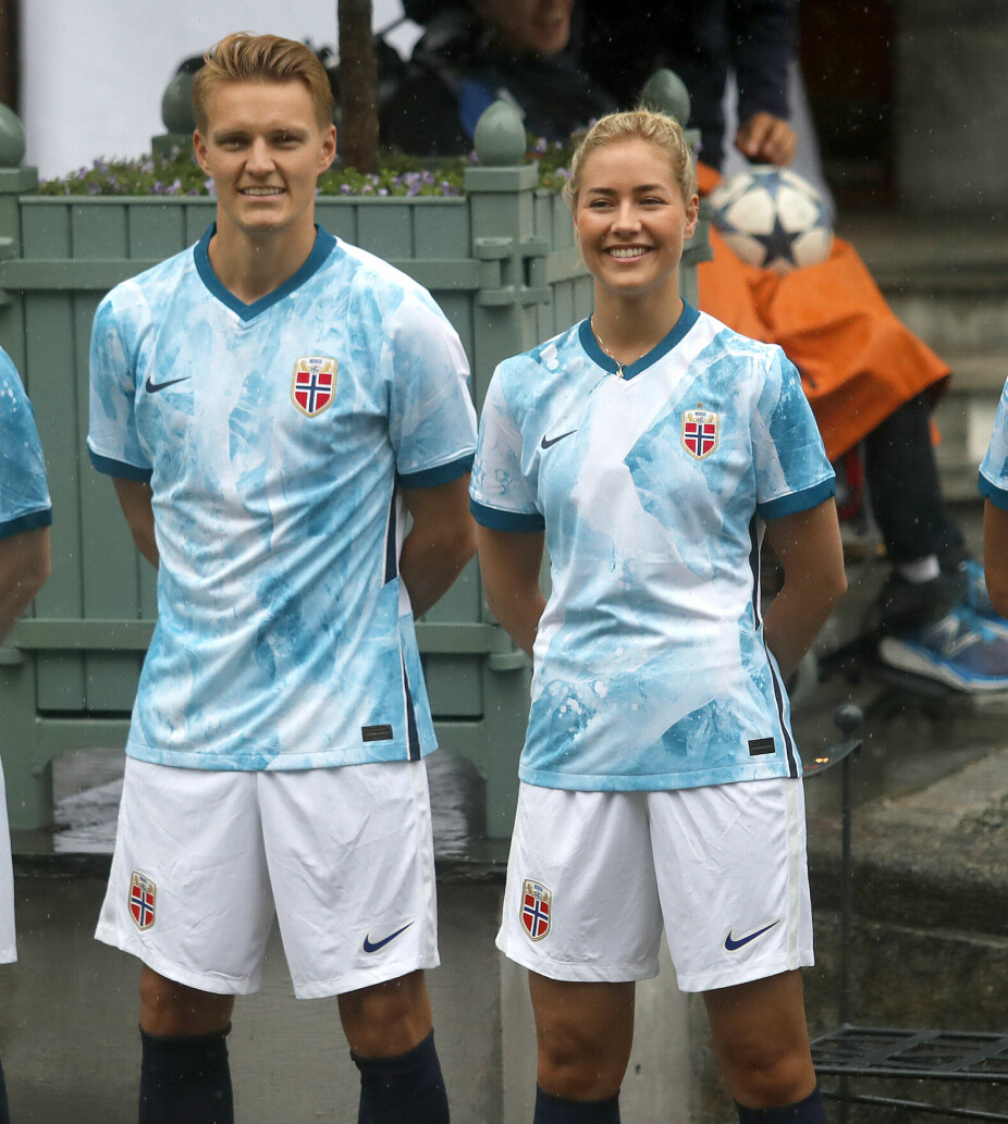 <b>OVERRASKET</b>: Landslagsstjernen Martin Ødegaard hadde kjæresten Helene Spilling på laget under den årlige vennskapskampen på Skaugum.