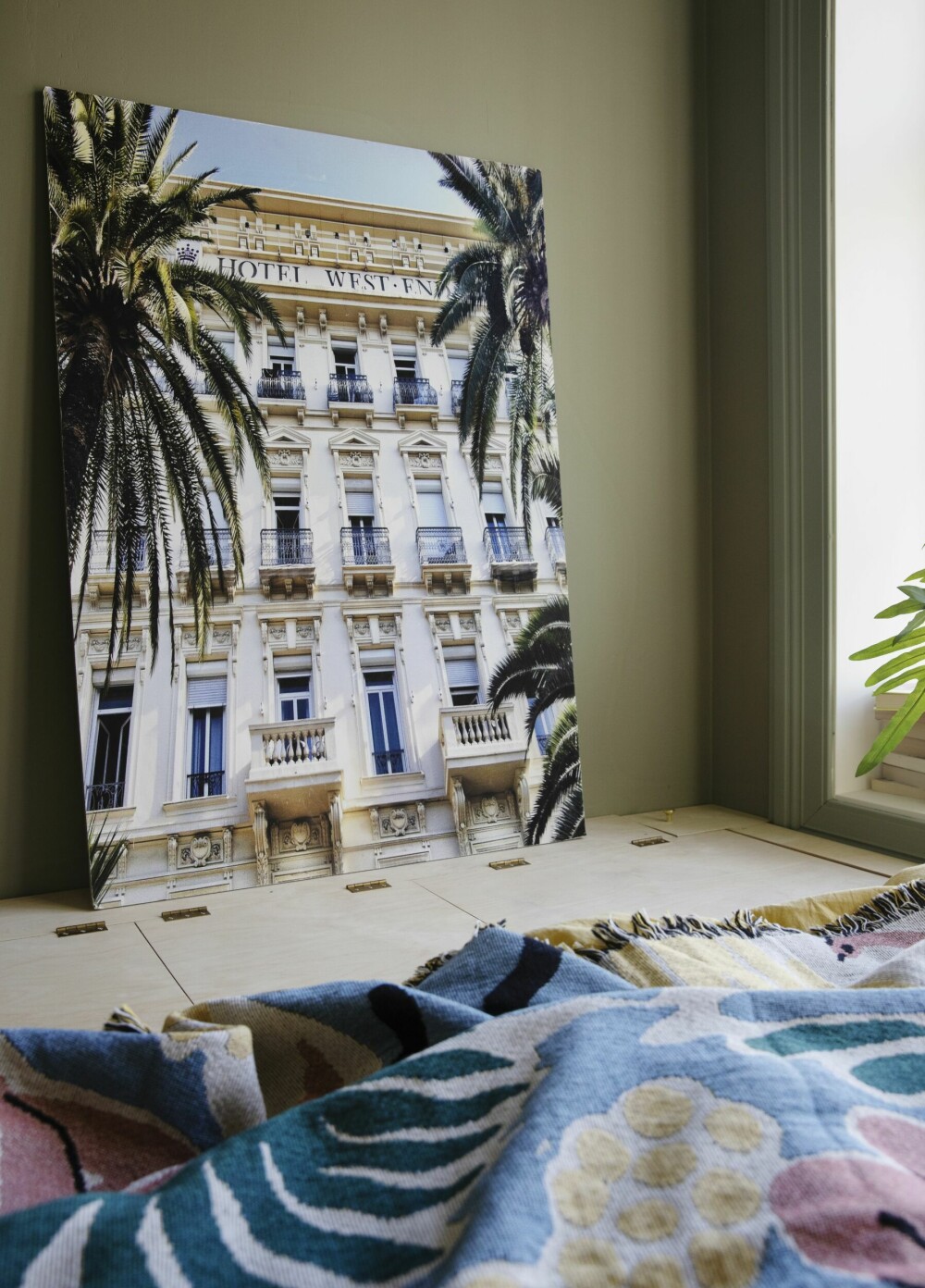 <b>FLOTT FOTOKUNST:</b> Bildet er tatt av Lene Teig, se @art.by.lene.teig på Instagram. Motivet er magiske Hôtel West End Promenade i Nice på Den franske rivieraen. Hvem vil ikke drømme seg bort til sol og hotellfølelse hele året?