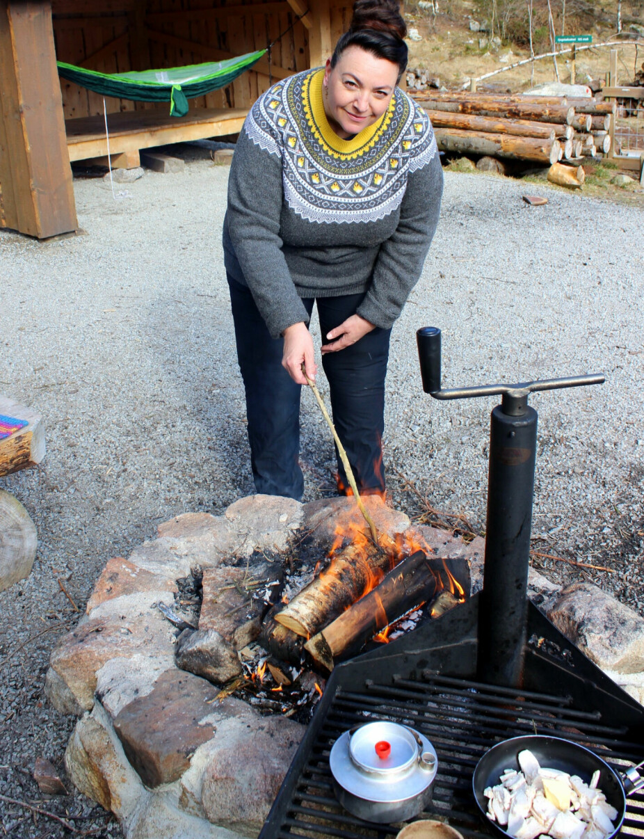 <b>GLAD I MAT:</b> Mona Elisabeth er kokk og elsker å lage mat. Hun er født og oppvokst i Stavanger og har jobbet som kokk mesteparten av sitt voksne liv. 
