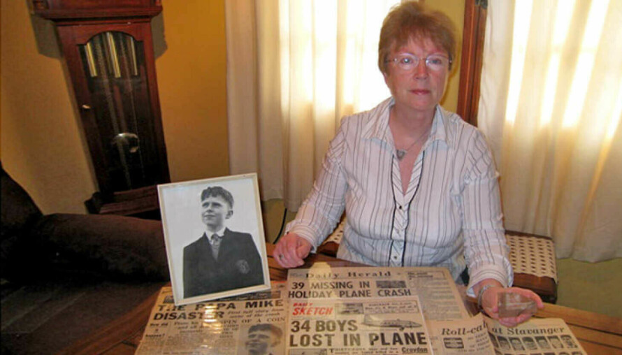 ALDRI GLEMT: Rosalind Jones har aldri glemt broren, som var en av 34 skolegutter som omkom i flyulykken i Holtaheia