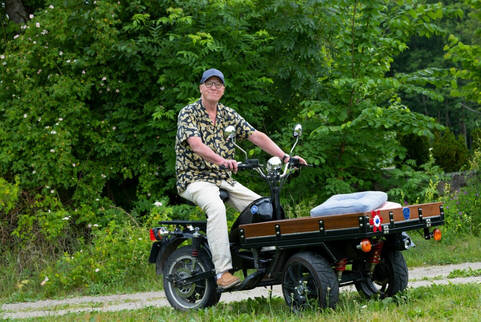 ET LETTERE LIV: Firhjulingen er den beste investeringen Øyvind har gjort. Den frakter varer mellom fergeleiet og huset.
