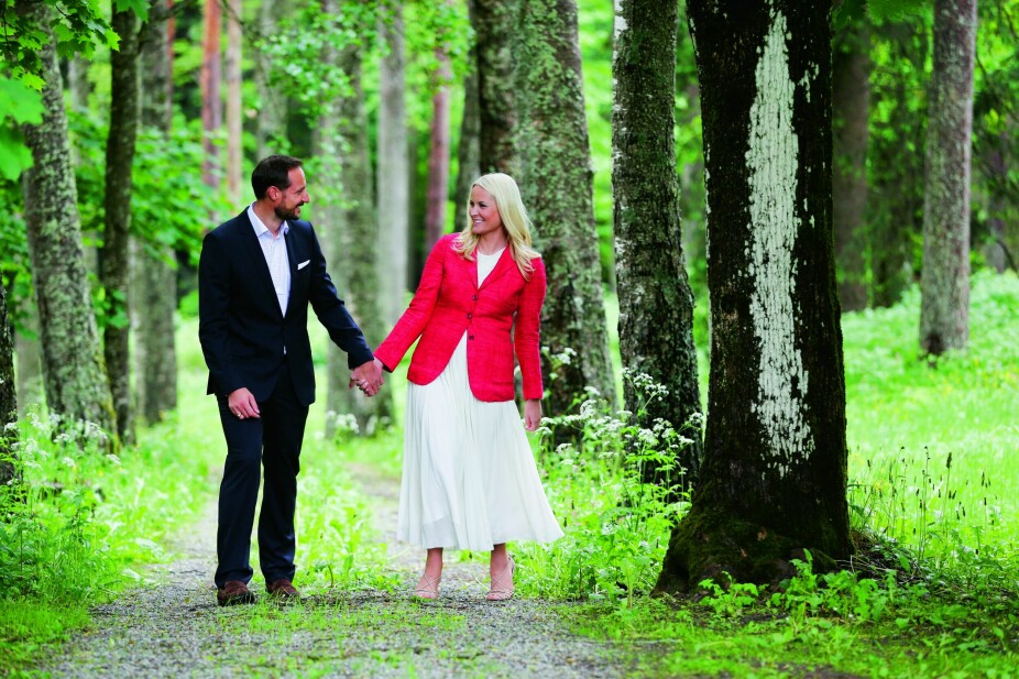<b>JUBILERER:</b> Torsdag 25. august feirer kronprins Haakon og kronprinsesse Mette-Marit 15 års bryllupsdag.
