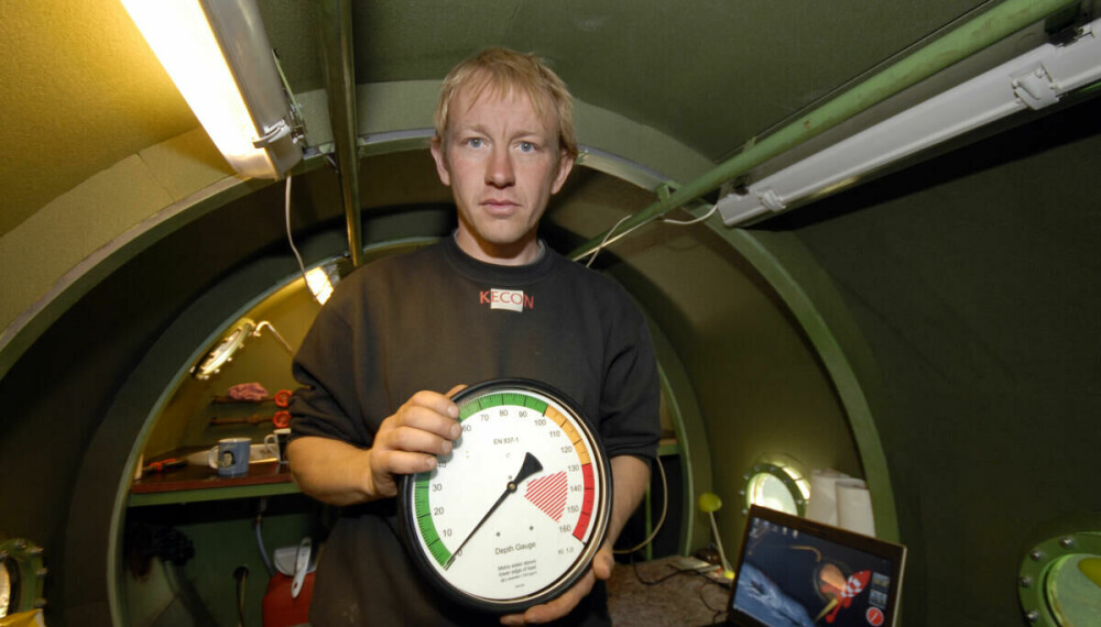 <b>PÅ ÅSTEDET: </b>Peter Madsen, fotografert av Vi Menns journalist, inne i ubåten Nautilus, hvor han drepte og parterte journalisten Kim Wall.