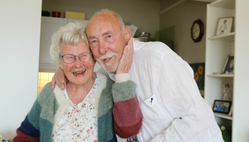 GODKLEMMEN: Tenk at Frans og Grete endelig skulle få hilse på hverandre etter så mange år.