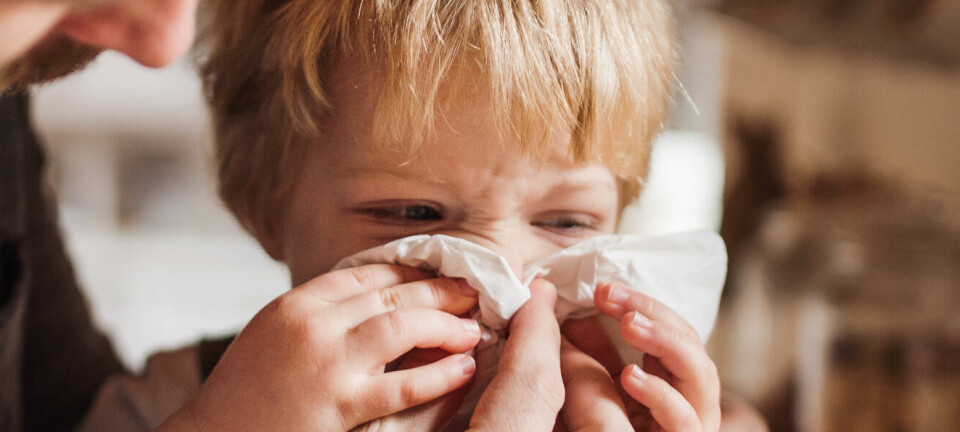 Er det greit å sende barnet i barnehagen når det er litt sykt?