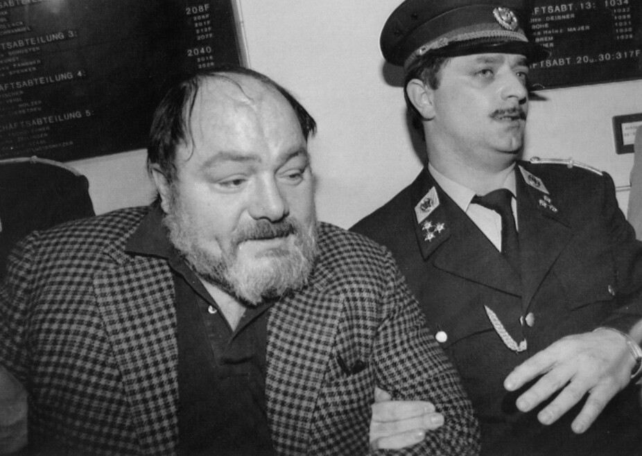 <b>FENGSLET:</b> Udo Proksch ble dømt til livsvarig fengsel og tok med seg flere mektige politikere i fallet.