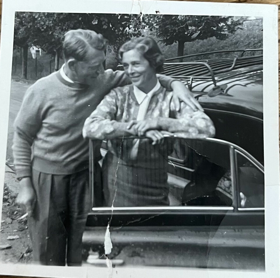 FORELSKET: Alle var sikre på at Bjarne ville komme hjem fra Amerika, siden han var så forelsket i Randi. De giftet seg etter USA-oppholdet.