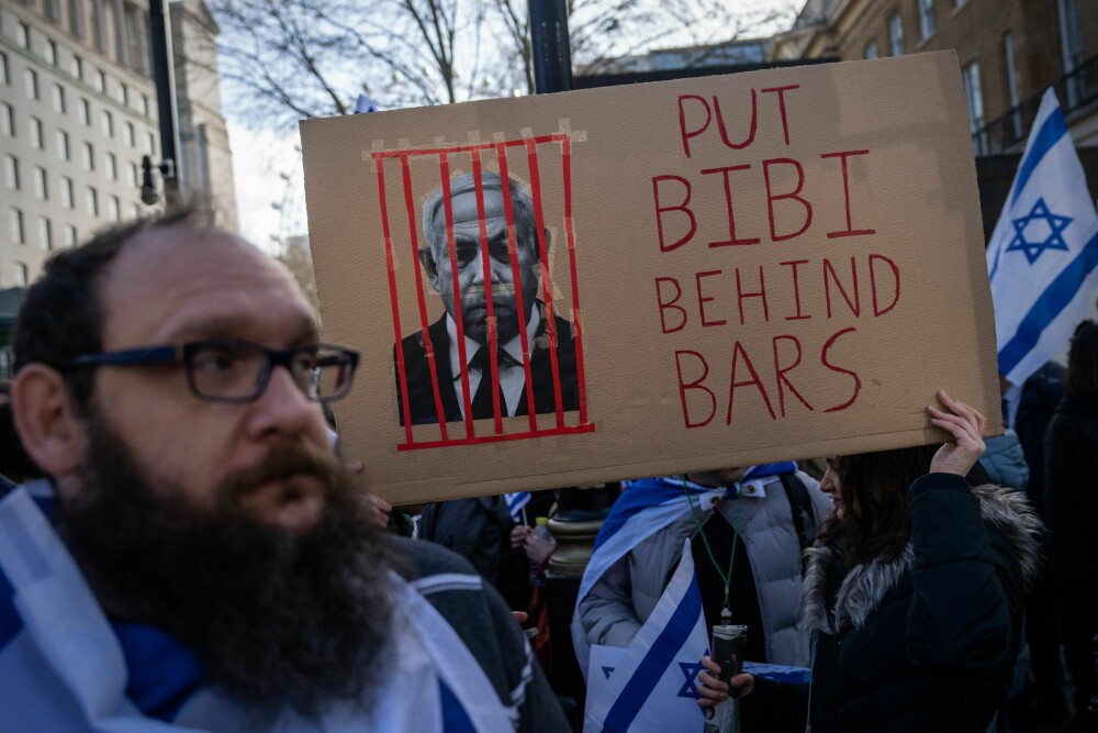 <b>OVER HELE VERDEN:</b> Protestene mot den israelske regjeringen møter statsminister Netanyahu over hele verden, som her under offisielt besøk i Storbritannia