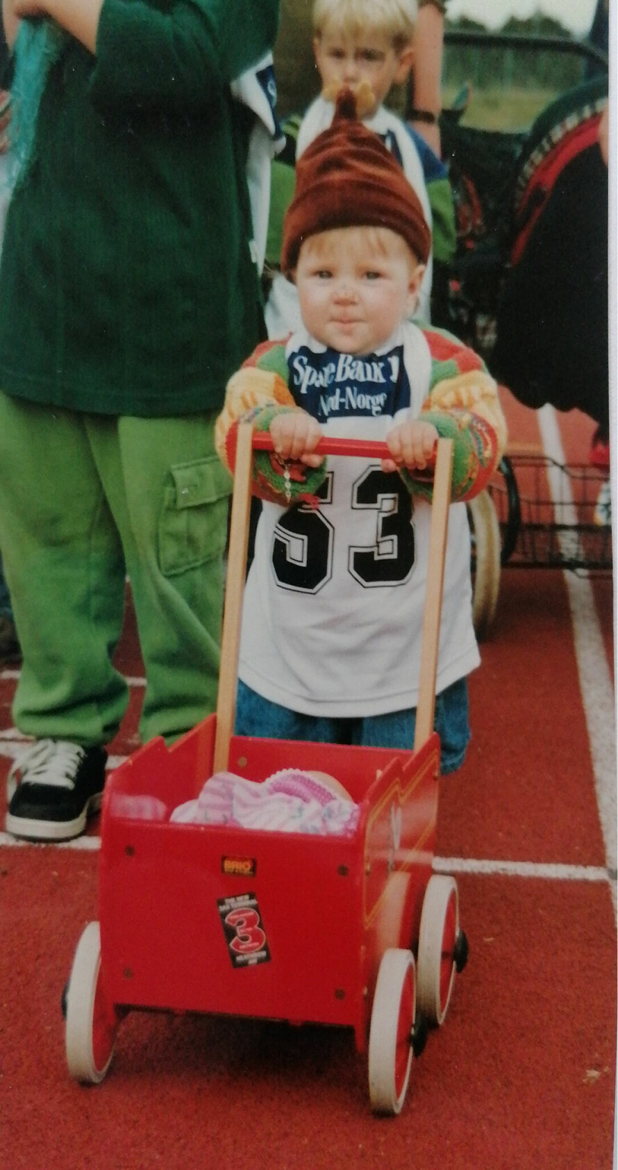 GUTT: Mats var ikke gamle karen før han skjønte at han var gutt, innerst inne. – Det ordner seg, sa han derfor hvis noen påpekte at han var jente.