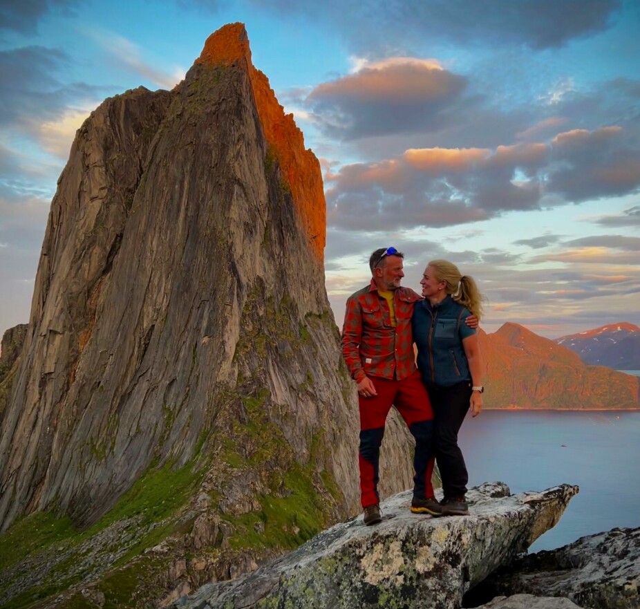 FRILUFT: Geir-Vidar og kona Tone er glad i friluft. Derfor passer det fint at hytta ligger ute i naturen.