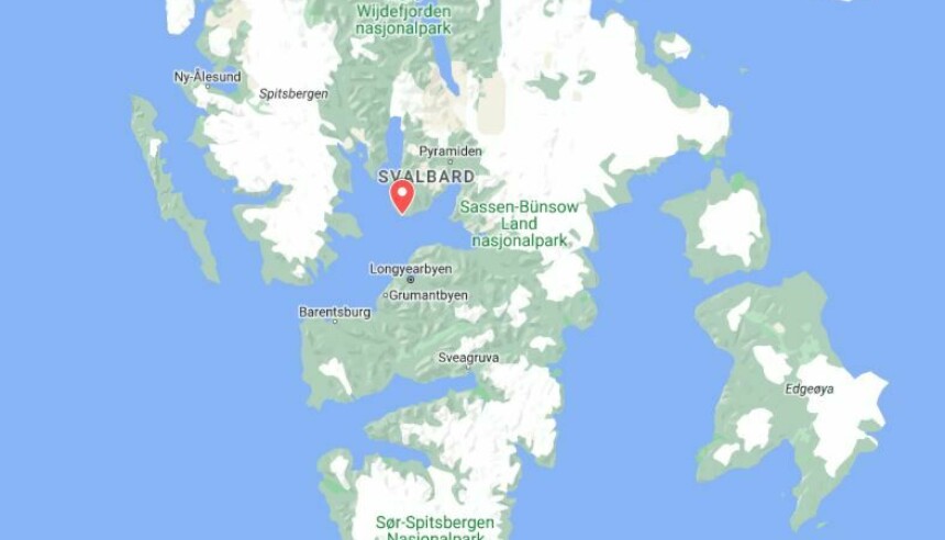 Avsides: Svenskehuset ligger på Kapp Thordsen, 30 km nord for Longyearbyen