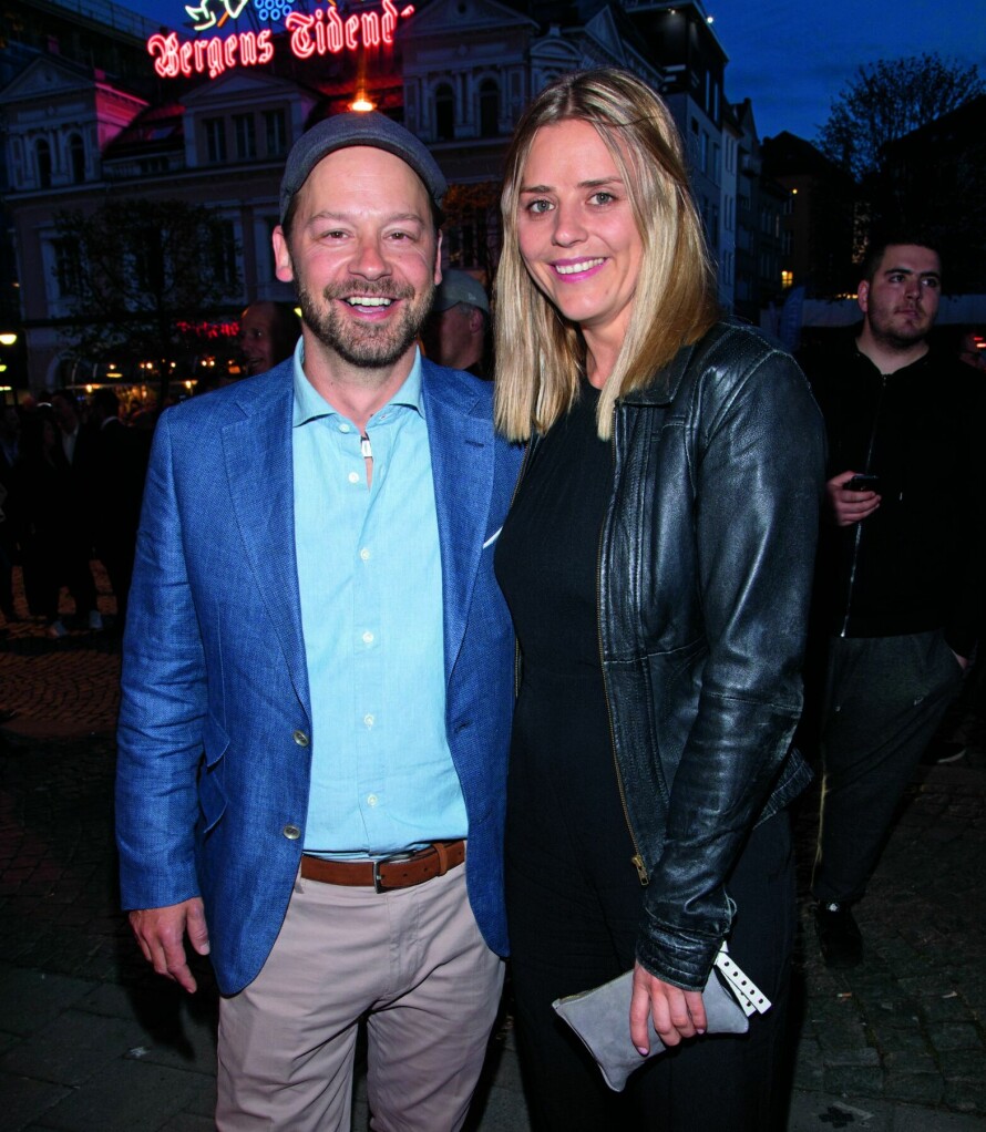 KONA MARI: Petter berømmer kona Mari for at hun lar han gjennomføre alle prosjektene sine. – Når jeg er borte havner alt på Mari. Hun er raus, men hun vet hvor mye det betyr for meg, sier Petter.