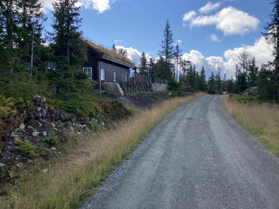 VEIANSVARLIG: Bruker du veien, har du også ansvar for vedlikehold, reparasjoner, brøyting og strøing – selv om du ikke eier den. Er dere flere som bruker den, plikter hver eier, bruker, eller de med bruksrett, å holde den i forsvarlig stand.