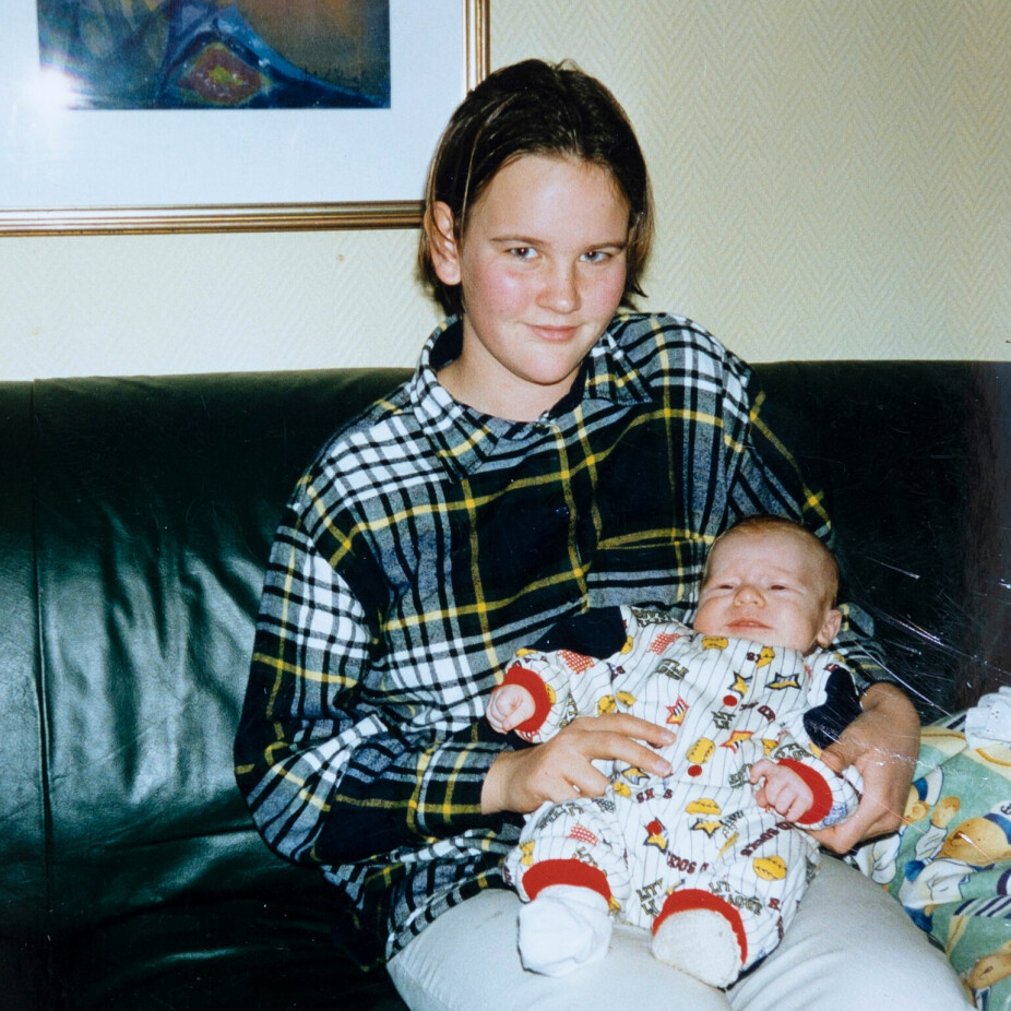 MORSROLLEN: På dette bildet er Stine-Amalie fire måneder gammel og Marthe en
stolt mamma.
