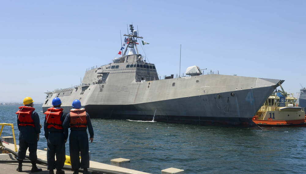 Independence-klassen: Heller ikke den 127 meter lange Independence-klassen har vært uten problemer. USS Coronado (bildet) har hatt problemer med vannjeten.
