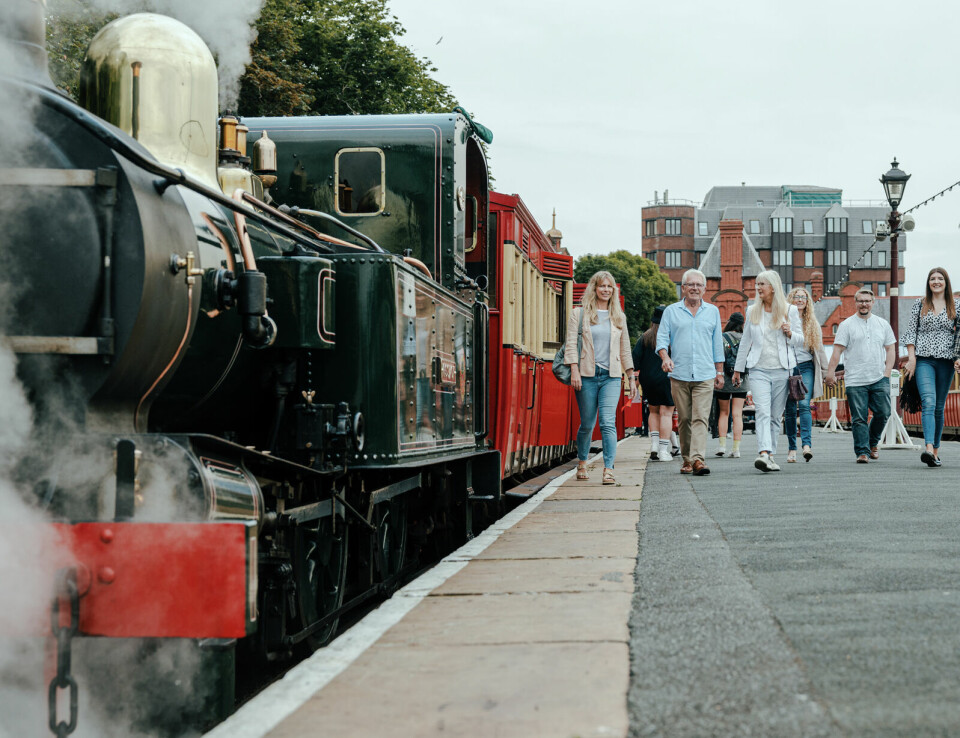 INSPIRASJONSKILDE: 1. juli 1873 begynte togene å rulle på Isle of Man. Det gjør de fortsatt. Isle of Man er for øvrig inspirasjonen til fortellingene om Lokomotivet Thomas.