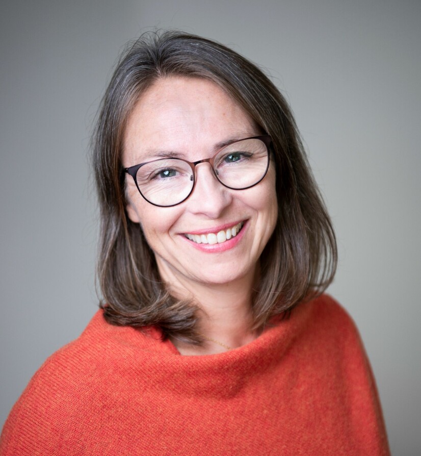 FERBER-METODEN: Søvnterapeut Caroline Lorentzen mener det er best å sitte inne hos barnet. Hun er ikke tilhenger av ferber-metoden.