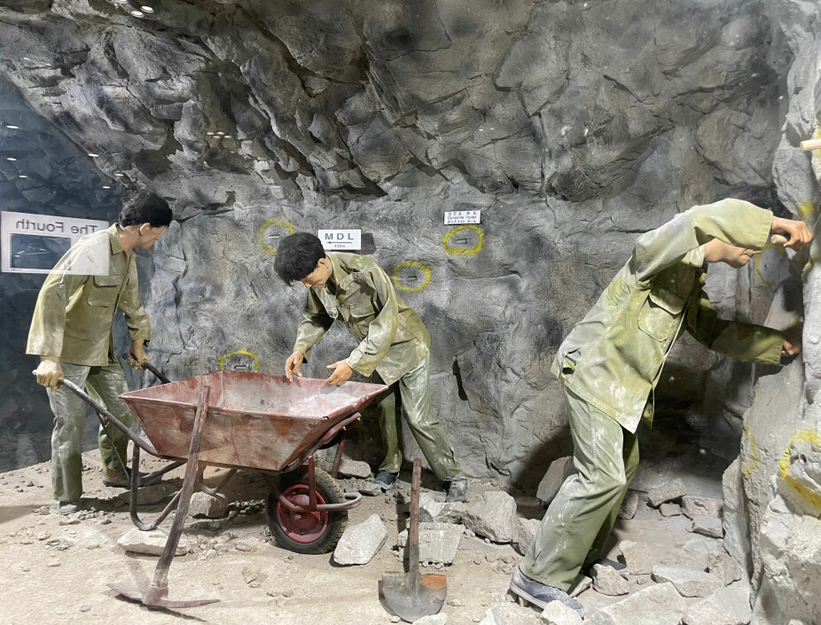 Tunneler: Imitasjon av hvordan nordkoreanerne bygde infiltrasjonstunellene.