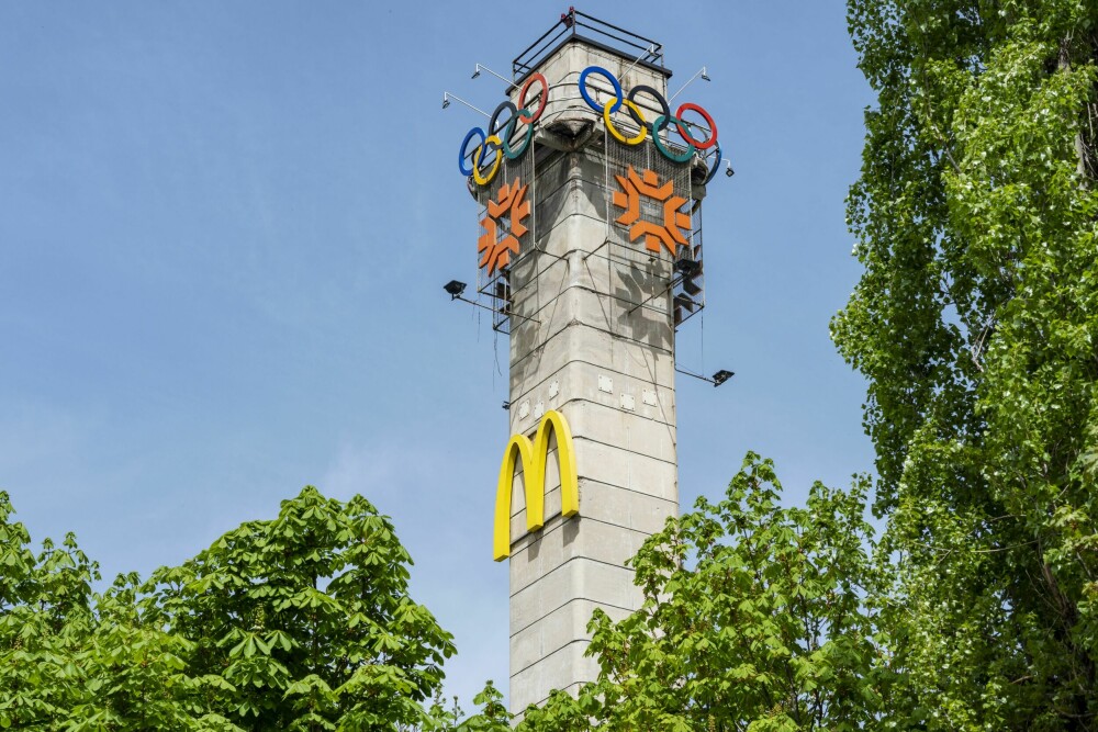 <b>UPOPULÆRT:</b> OL i 1984 var en av de viktigste begivenhetene i nyere tid for bosnierne. Nå benytter upopulære McDonald's OL-tårnet til å markedsføre seg selv.