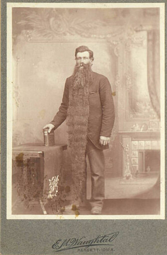 <b>GULVLENGDE:</b> Hans Langseth i yngre dager, mens skjegget ennå var forholdsvis moderat og velstelt. 