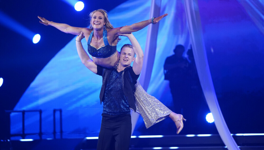 <b>FORBILDE</b>: Aslak ble både imponert og inspirert av Birgit Skarsteins ferdigheter på dansegulvet da hun deltok i 2020.