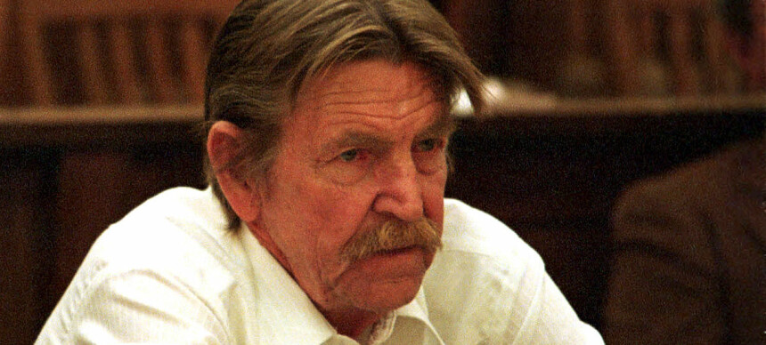 Da politiet tok seg inn i tilhengeren til den hyggelige tobarnsfaren, ble de møtt av et rystende syn