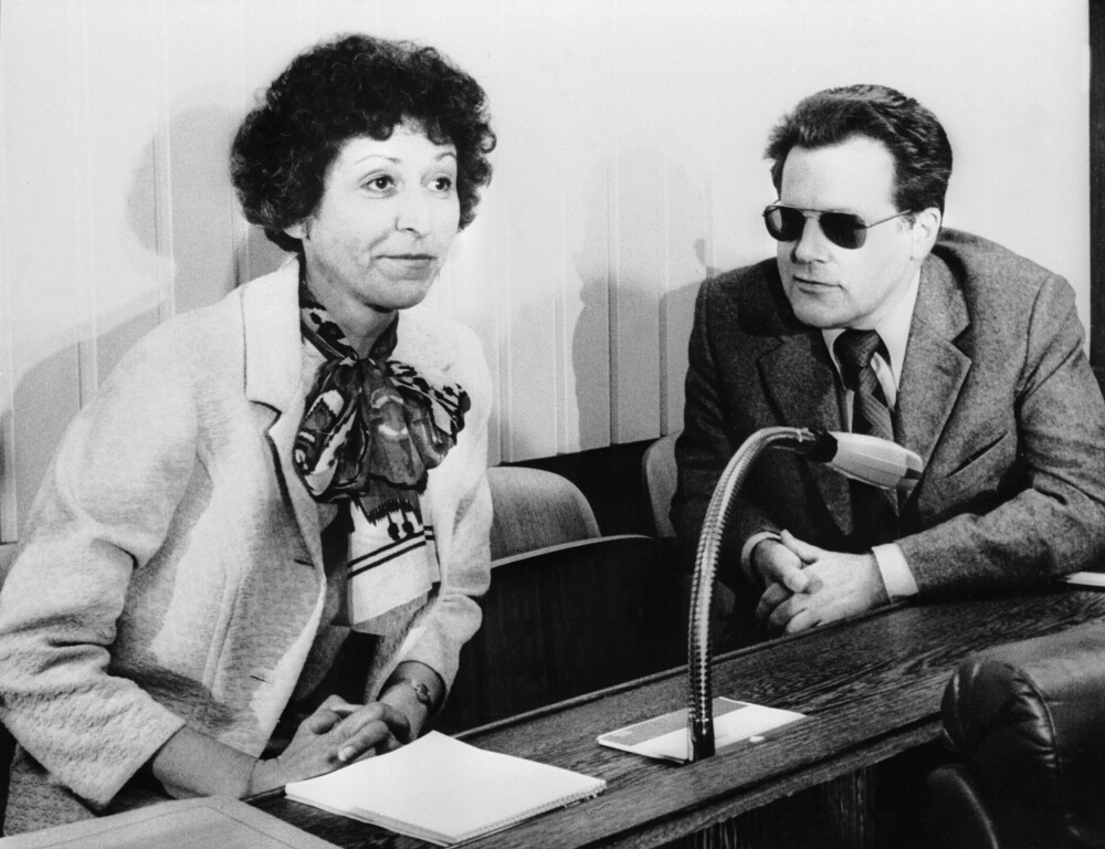 <b>FORRÆDERE:</b> I juni 1975 ble Günter Guillaume og kona Christel stilt for retten og dømt for spionasje til fordel for kommunistregimet i Øst-Tyskland. Skandalen kostet Bundeskanzler Willy Brandt jobben og all prestisje.