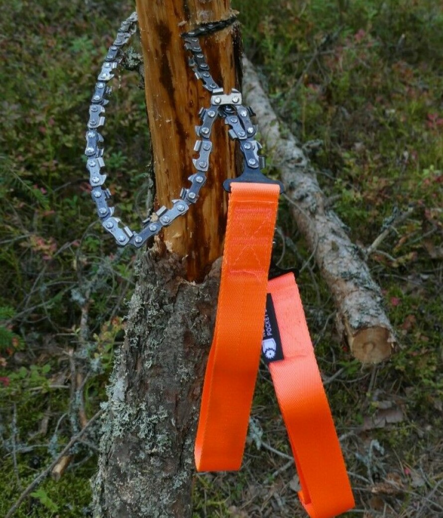 SNEDIG MOTORSAG: For cirka 600 kroner kan du få en Pocket Saw, som fint skjærer i stammer.