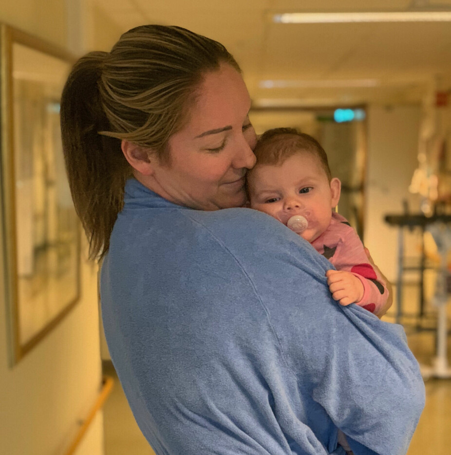 TØFF BEHANDLING: Med et langt opphold på sykehuset, fikk Elise en annerledes start på tilværelsen som nybakt mamma.