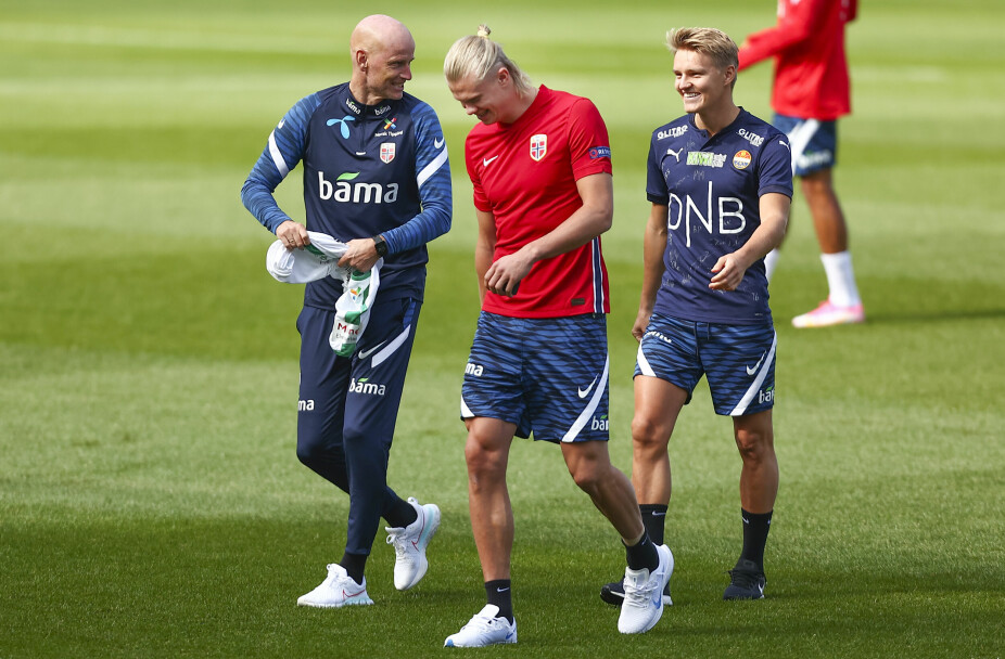 <b>NORSK SJEF:</b> Ståle er landslagstrener for Norge og sjefen til stjerner som Erling Braut Haaland og Martin Ødegaard.