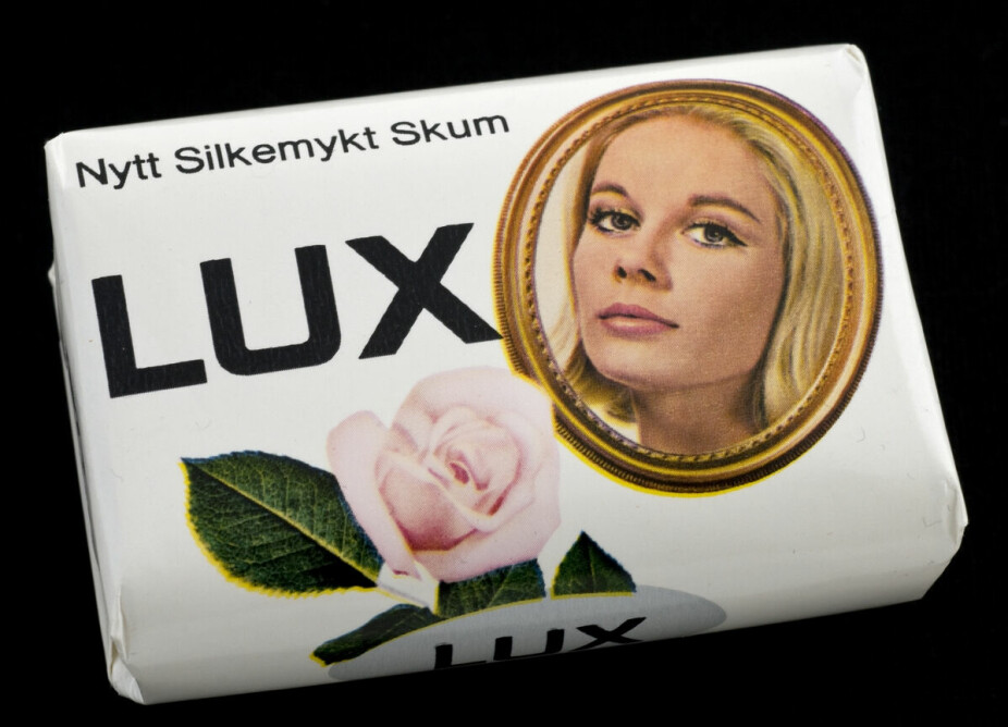 <b>SILKEMYKT SKUM:</b> Ni av ti filmstjerner bruker Lux, sa de i reklamen.