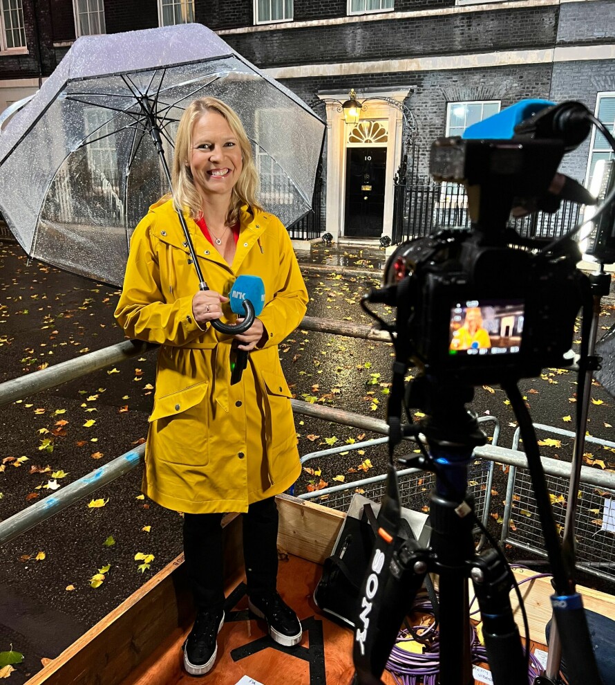 UANSETT VÆR: Gry utenfor Downing Street, der statsministerskiftene har vært hyppige de siste årene.