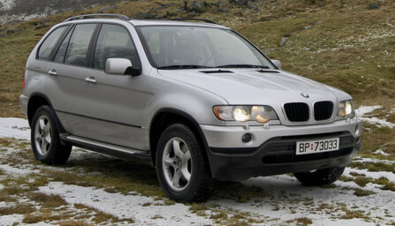 <b>BMW:</b> X5 var den første store SUV-modellen og kom i 1998. Her fra en Vi Menn-test i 2003. 