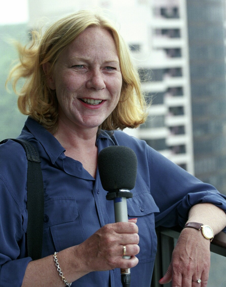 PÅ JOBB: Anne Grosvold, daværende Asia-korrespondent for NRK, fotografert i Hongkong våren 1995.