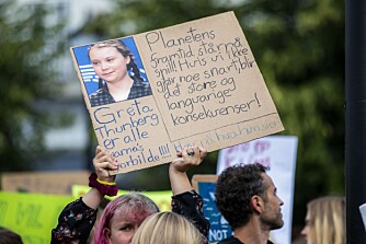 <b>FORBILDE:</b> Greta Thunbergs fredagsstreik inspirerte ungdom over hele Europa. Men så gikk de unge hjem da lite skjedde. Aksjon­ister med refleks­vest, malings­bøtter og hurtiglim ble igjen.