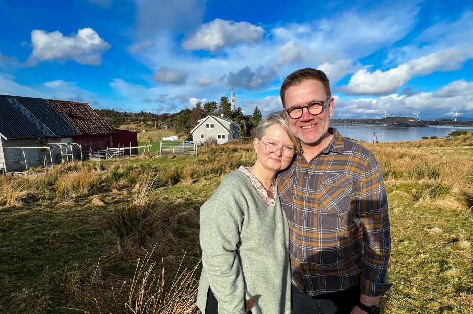 <b>VOKSEN KJÆRLIGHET:</b> Ingerid Grytten og Bernt Eilertsen ble stupforelsket og giftet seg etter fylte 50. Bryllupet feiret de på egen gård ute ved havet.