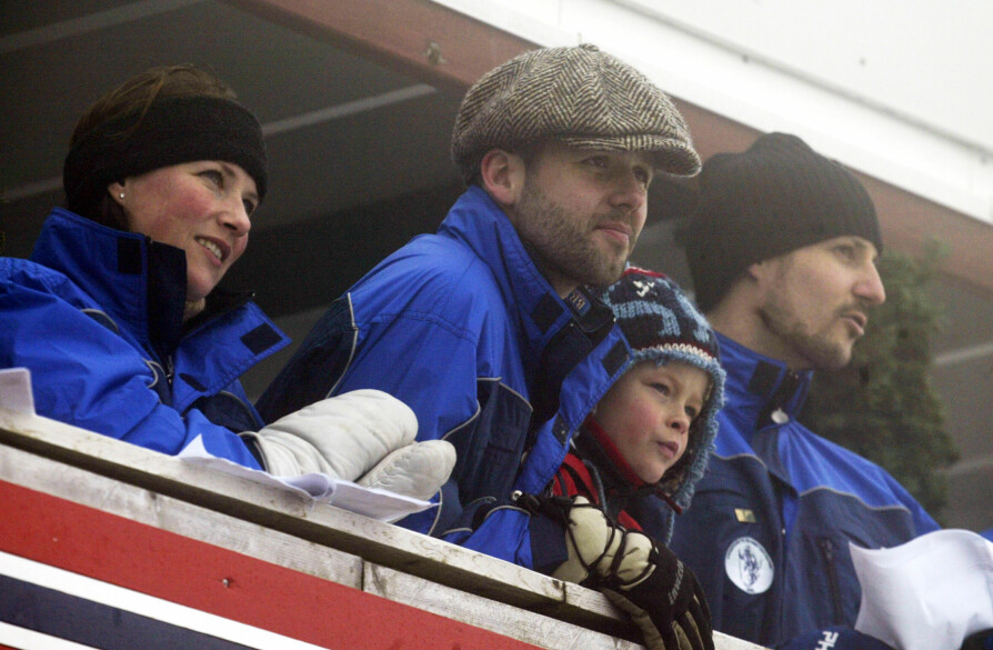 <b>ARI OG MARIUS: </b>Kronprins Haakon, prinsesse Märtha Louise, Ari Behn og Marius på Holmenkollen sammen i 2004.