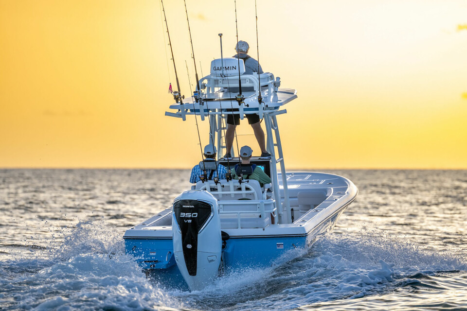 NYE MULIGHETER: De siste 10 årene er det produsert mange båter for motor rundt 350 hk.