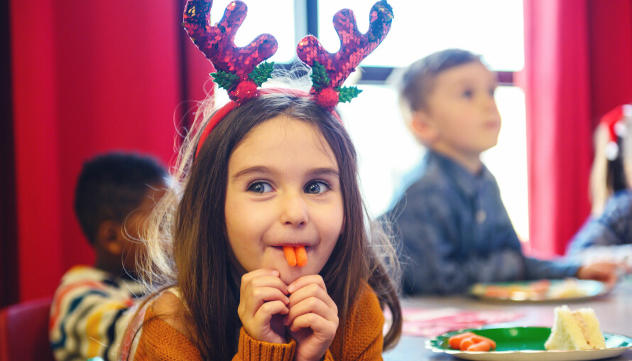 FORVENTNINGSFULLE: Barna gleder seg stort til at foreldrene kommer på arrangementer i barnehagen. Og kan bli desto såret om foreldrene ikke rekker det.