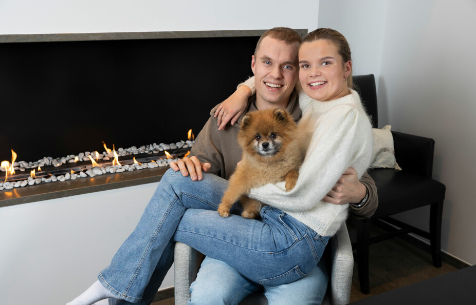 <b>KJÆRESTEN HEDDA:</b> Kjæresten Hedda og hunden Leo bor også sammen med Bård og familien.