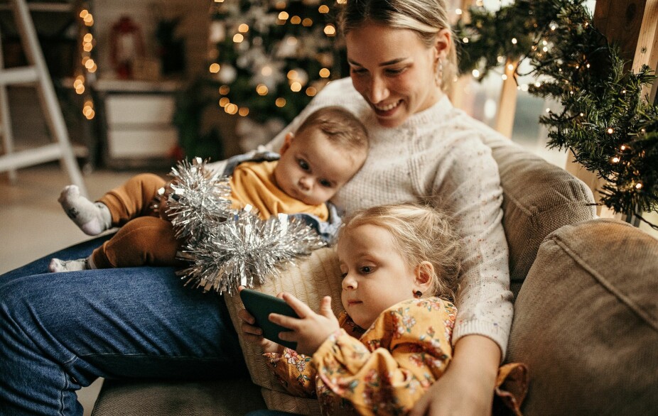 BONSFORELDRE OG JUL: Familieterapeut Stine Hagen, som driver Hagen familieterapi, gir råd om julefeiring og bonusforeldre.